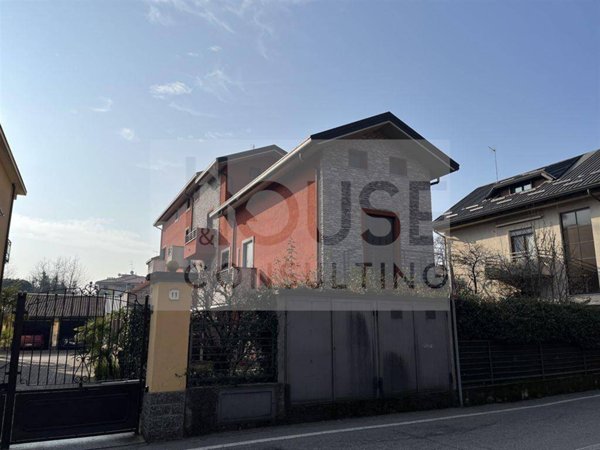 appartamento in vendita a Biassono