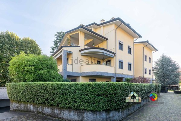appartamento in vendita a Biassono