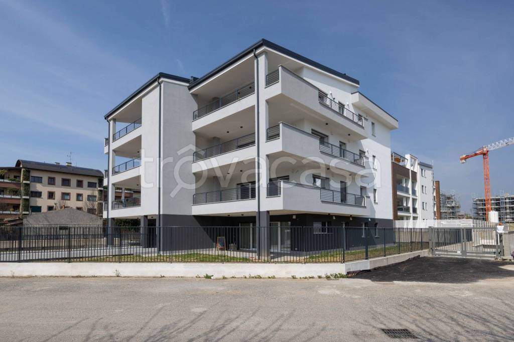 appartamento in vendita a Biassono
