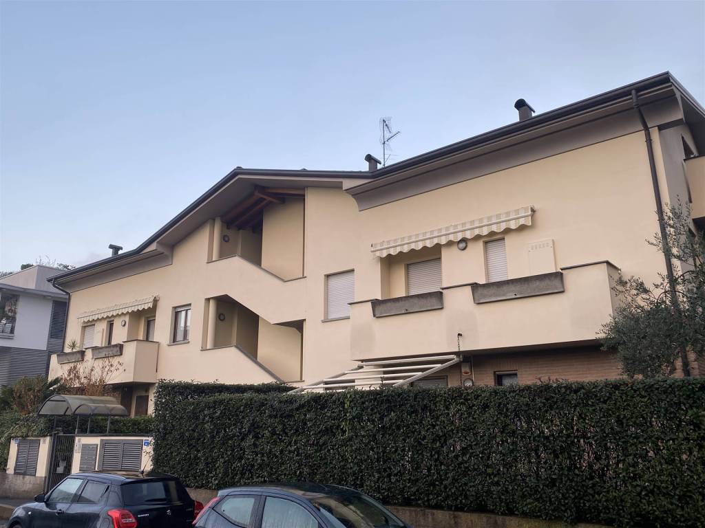 appartamento in vendita a Biassono