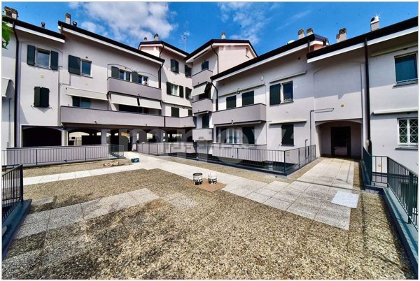 appartamento in vendita a Biassono