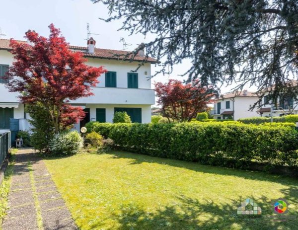 casa indipendente in vendita a Biassono