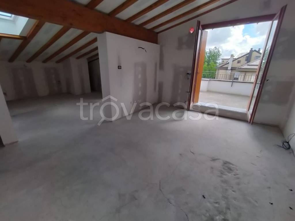 appartamento in vendita a Biassono