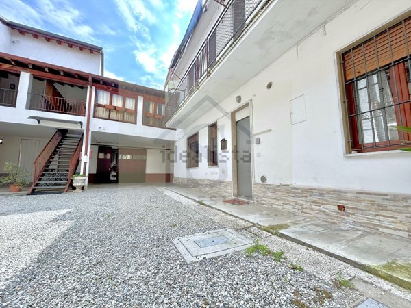 appartamento in vendita a Biassono