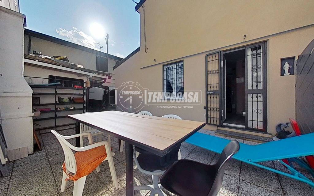 casa indipendente in vendita a Biassono
