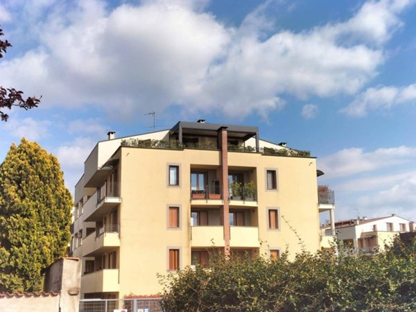 appartamento in vendita a Biassono