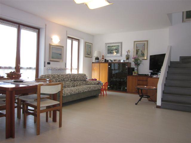 appartamento in vendita a Biassono