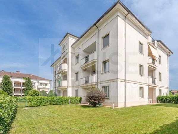 appartamento in vendita a Biassono