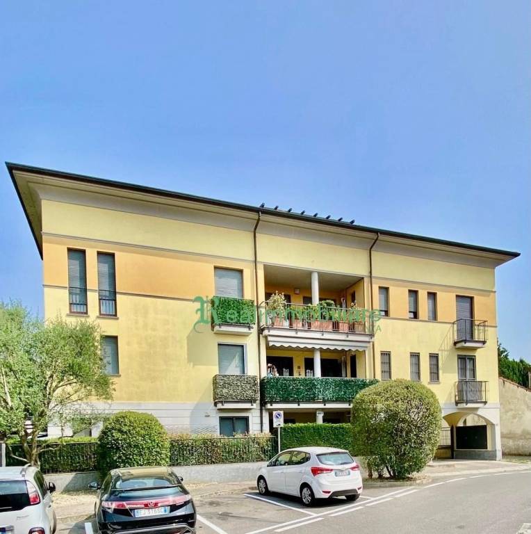 appartamento in vendita a Biassono