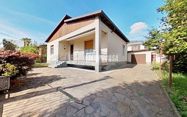 casa indipendente in vendita a Biassono