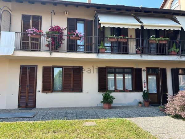 casa indipendente in vendita a Biassono