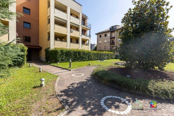 appartamento in vendita a Biassono