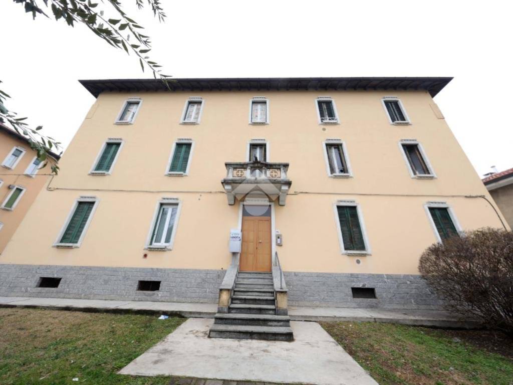appartamento in vendita a Biassono