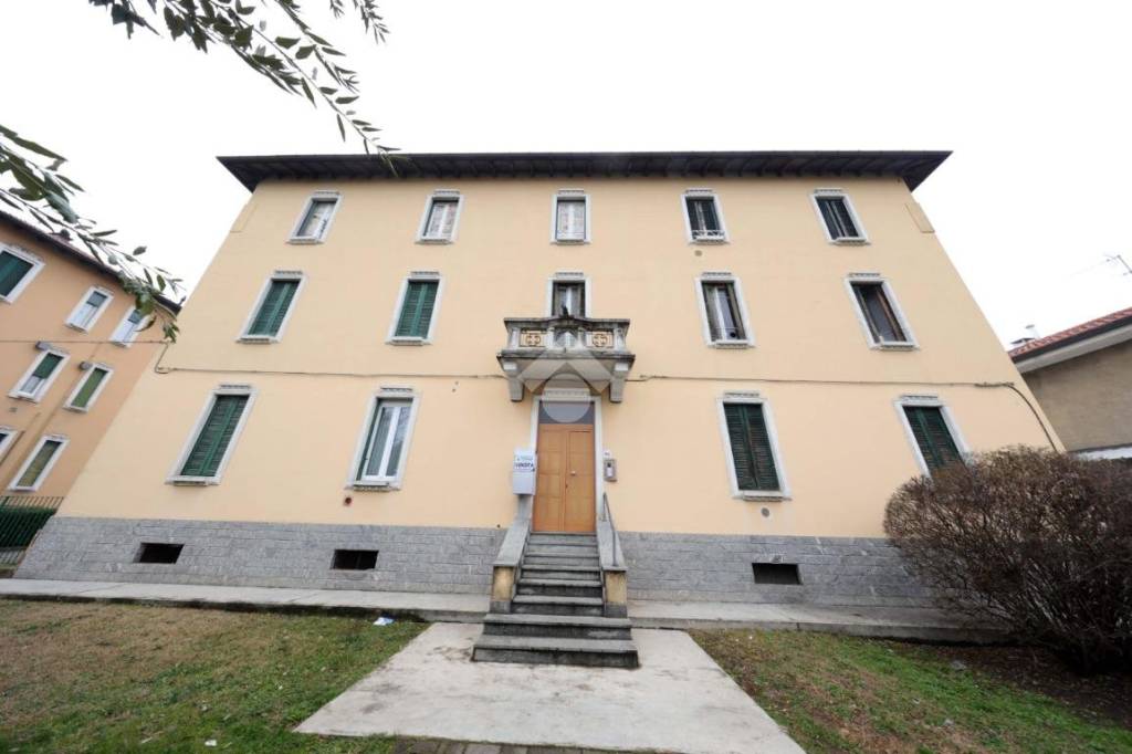 appartamento in vendita a Biassono