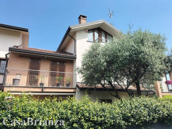 appartamento in vendita a Biassono