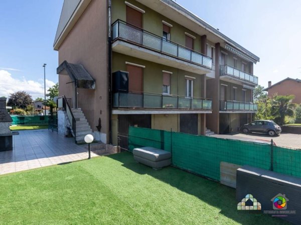 appartamento in vendita a Biassono
