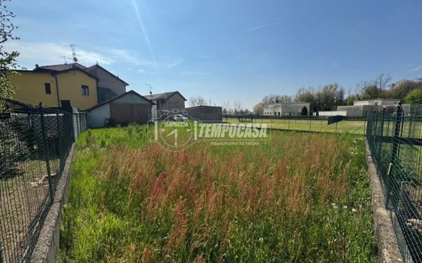 terreno edificabile in vendita a Biassono