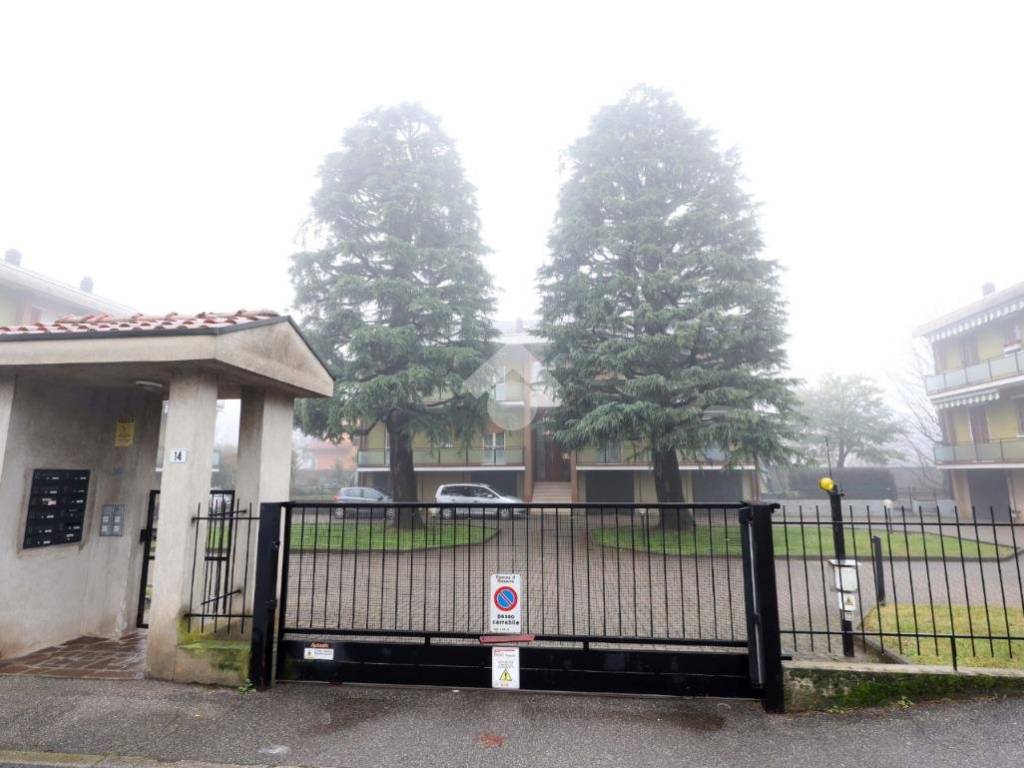 appartamento in vendita a Biassono