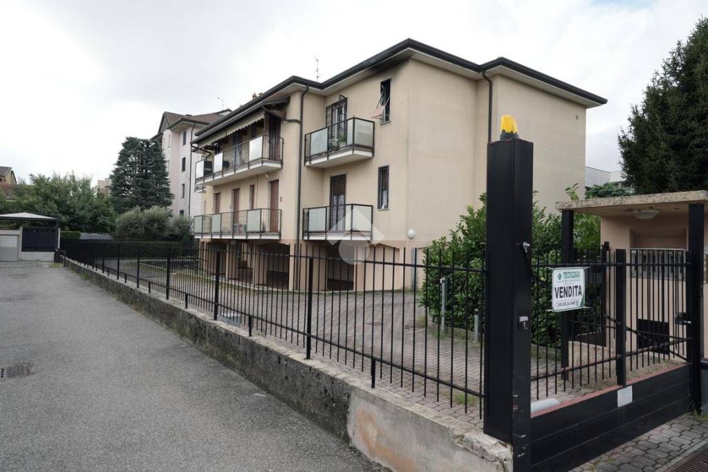appartamento in vendita a Biassono