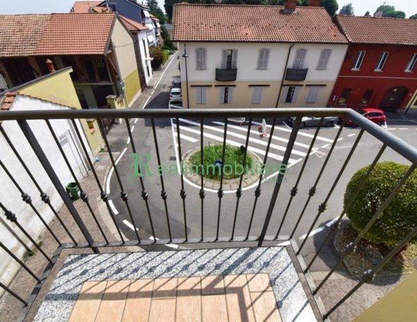 appartamento in vendita a Biassono