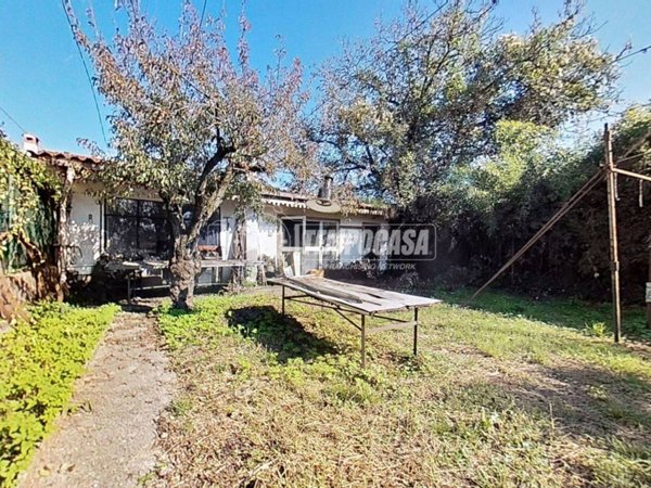 casa indipendente in vendita a Biassono
