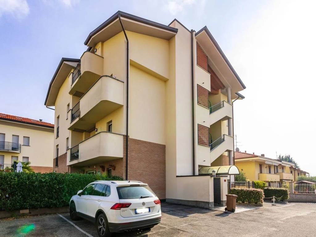 appartamento in vendita a Biassono