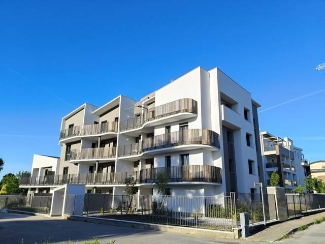 intera palazzina in vendita a Biassono