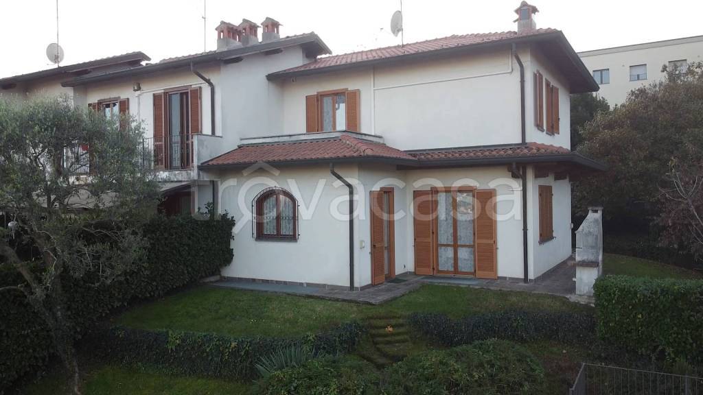 casa indipendente in vendita a Biassono