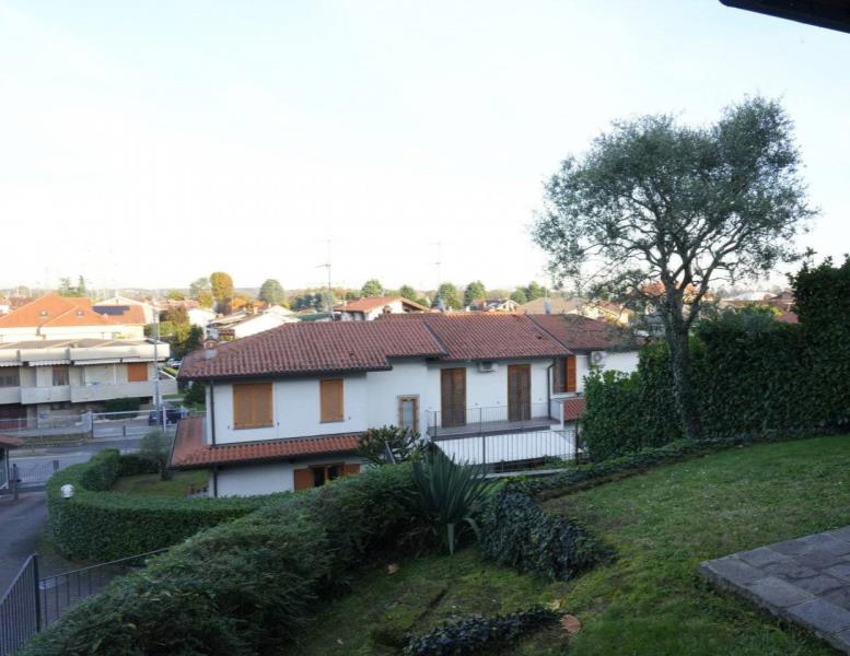casa indipendente in vendita a Biassono