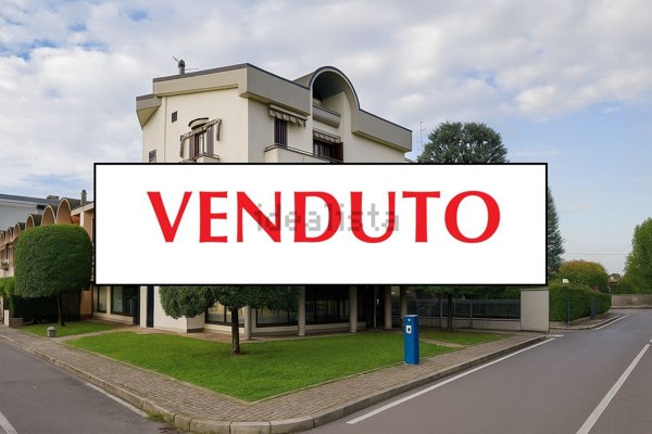 appartamento in vendita a Biassono