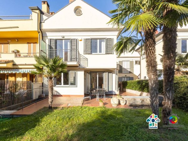 casa indipendente in vendita a Biassono