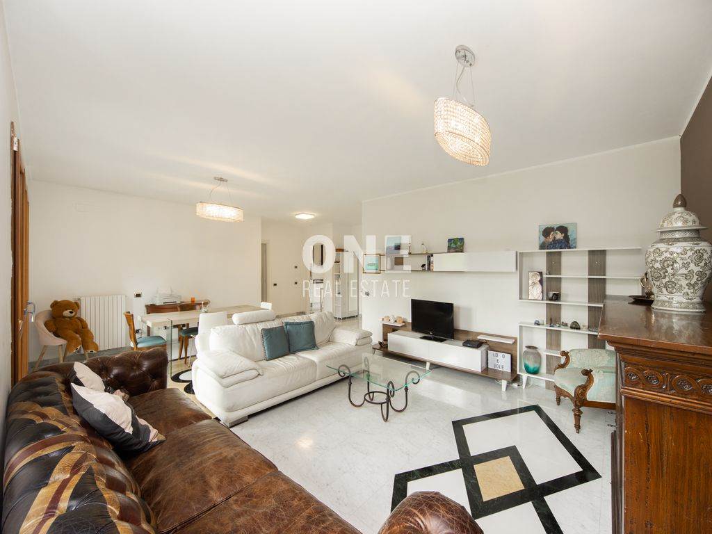 appartamento in vendita a Biassono