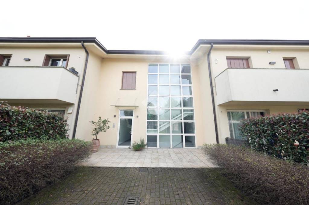 appartamento in vendita a Biassono