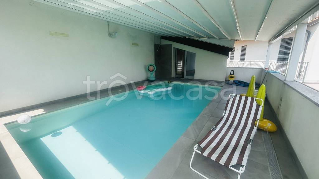 casa indipendente in vendita a Biassono