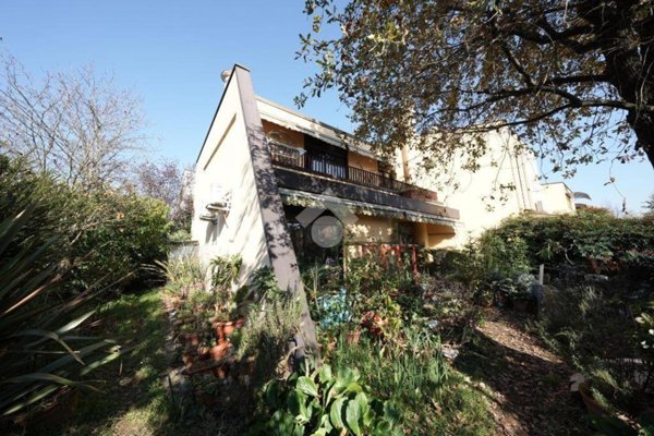 casa indipendente in vendita a Biassono