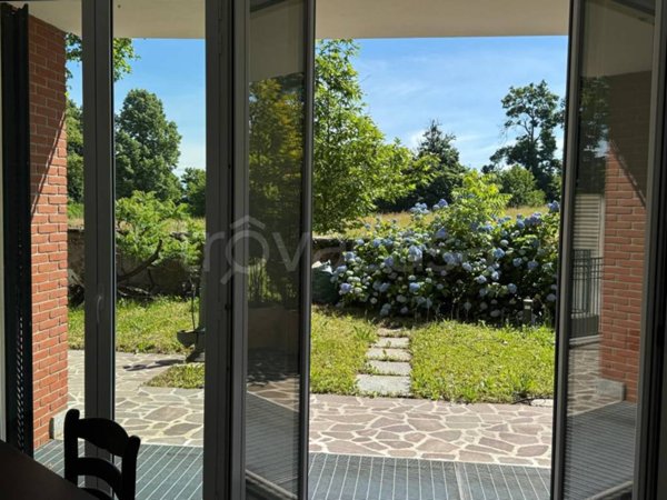 appartamento in vendita a Biassono