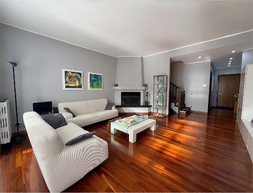 casa indipendente in vendita a Biassono