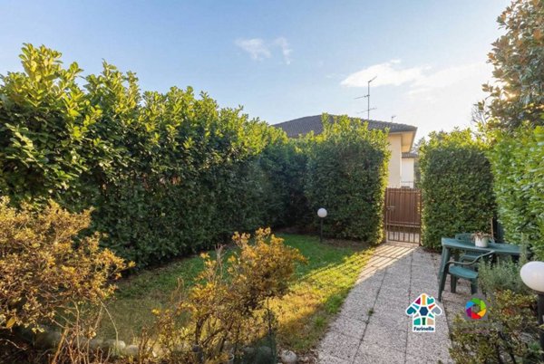 casa indipendente in vendita a Biassono