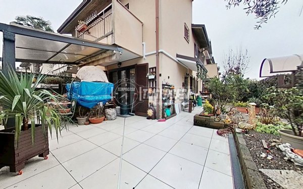 appartamento in vendita a Biassono