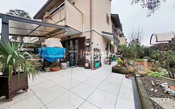 casa indipendente in vendita a Biassono