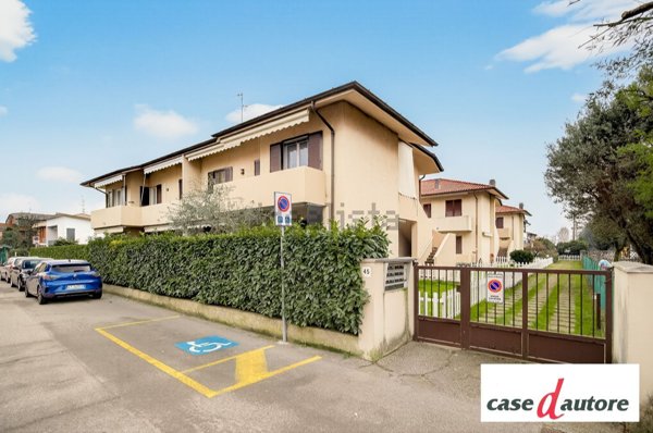 appartamento in vendita a Biassono