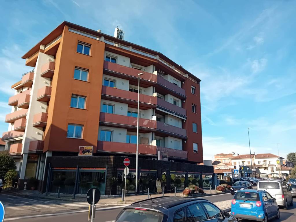 appartamento in vendita a Biassono