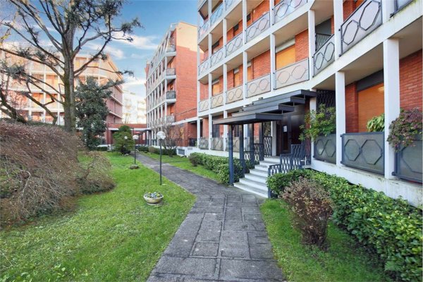 appartamento in vendita a Biassono