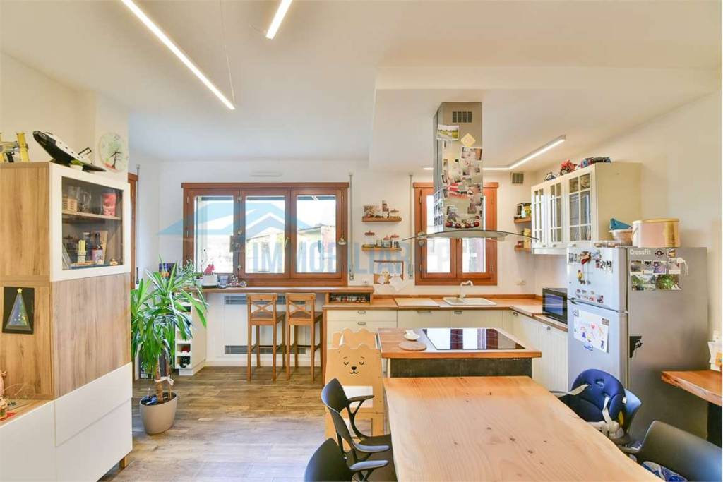 appartamento in vendita a Biassono