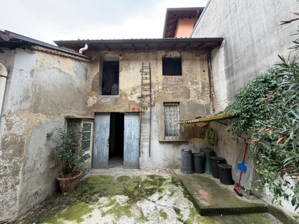 casa indipendente in vendita a Biassono