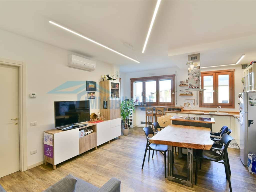 appartamento in vendita a Biassono