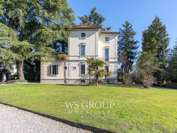 casa indipendente in vendita a Biassono