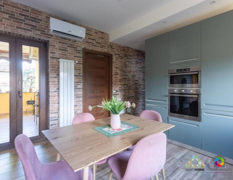 appartamento in vendita a Biassono