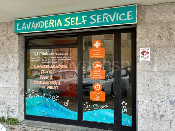 negozio in vendita a Biassono