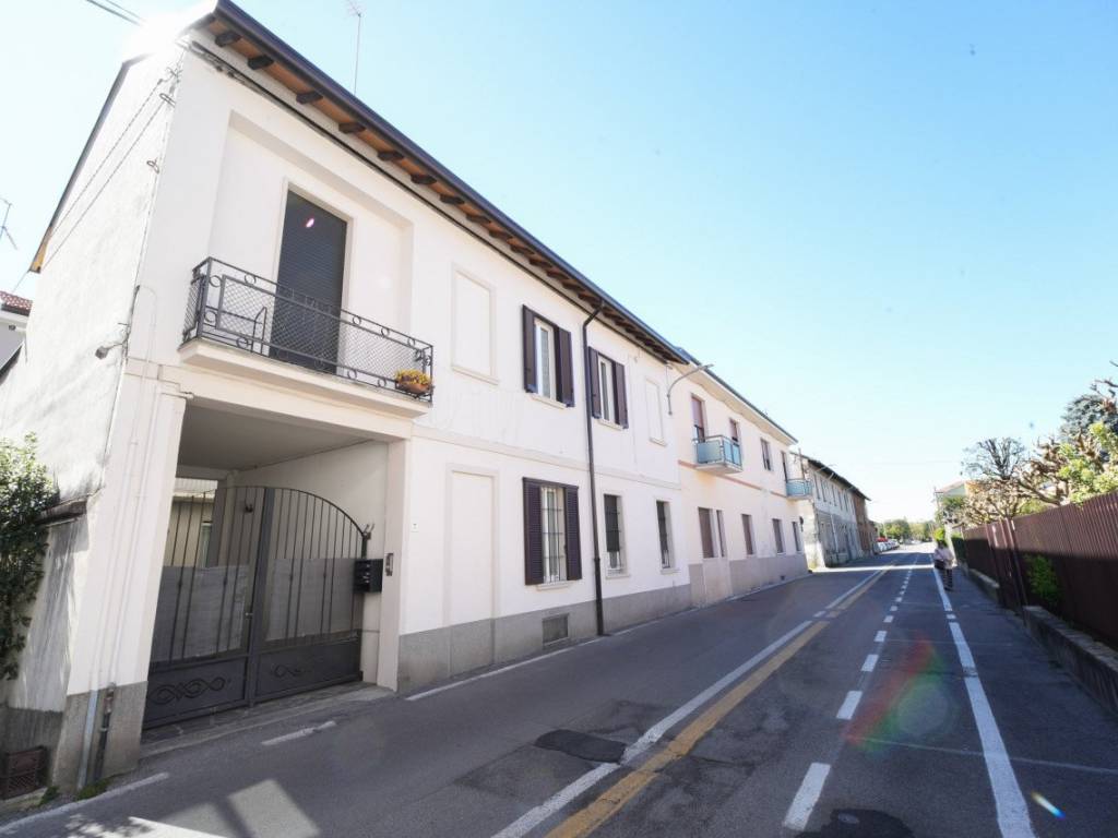 appartamento in vendita a Biassono